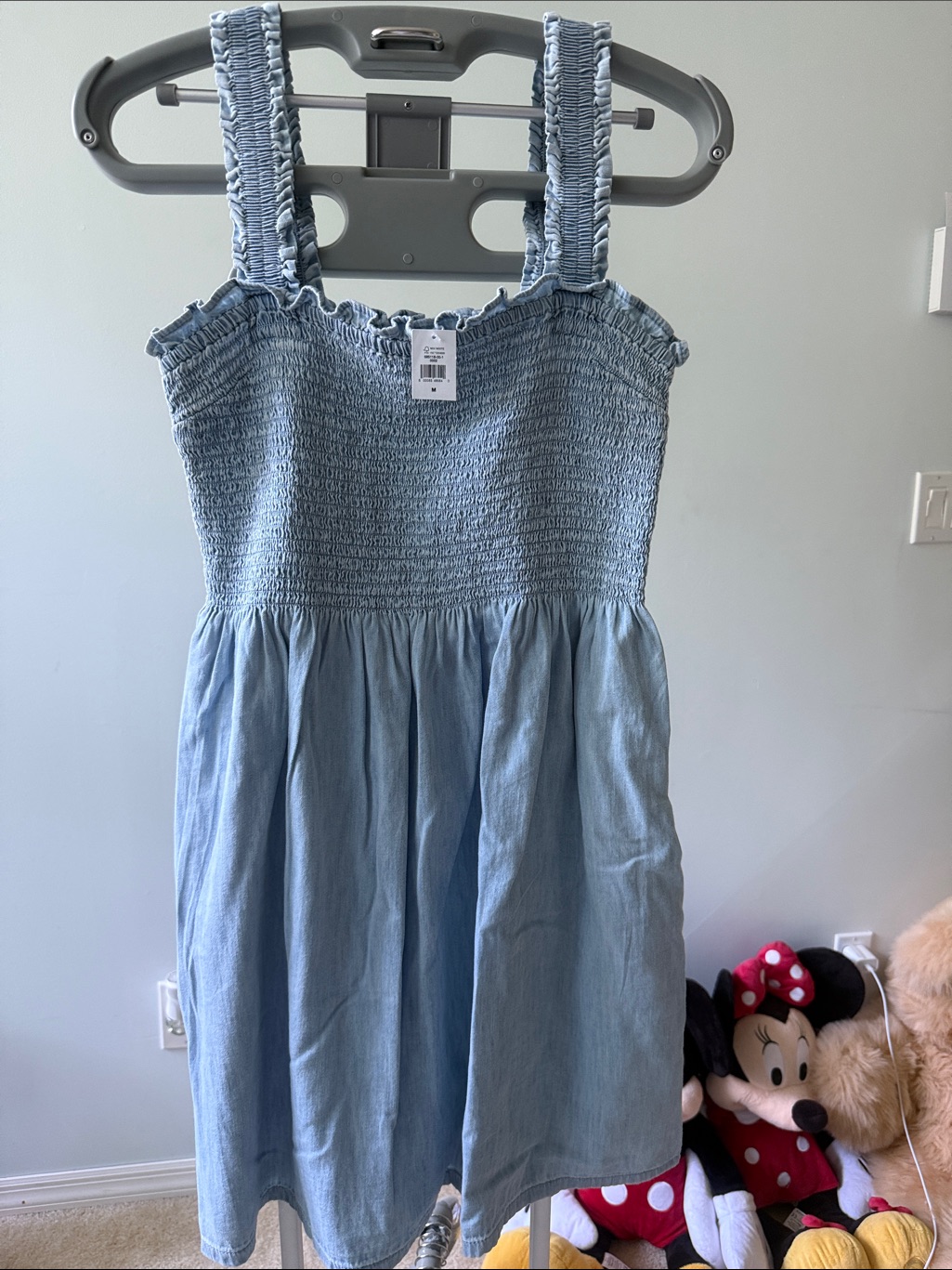 Brand NewGap Size M Light Blue Smocked Denimsundress 61 Polyester 39 Spandex